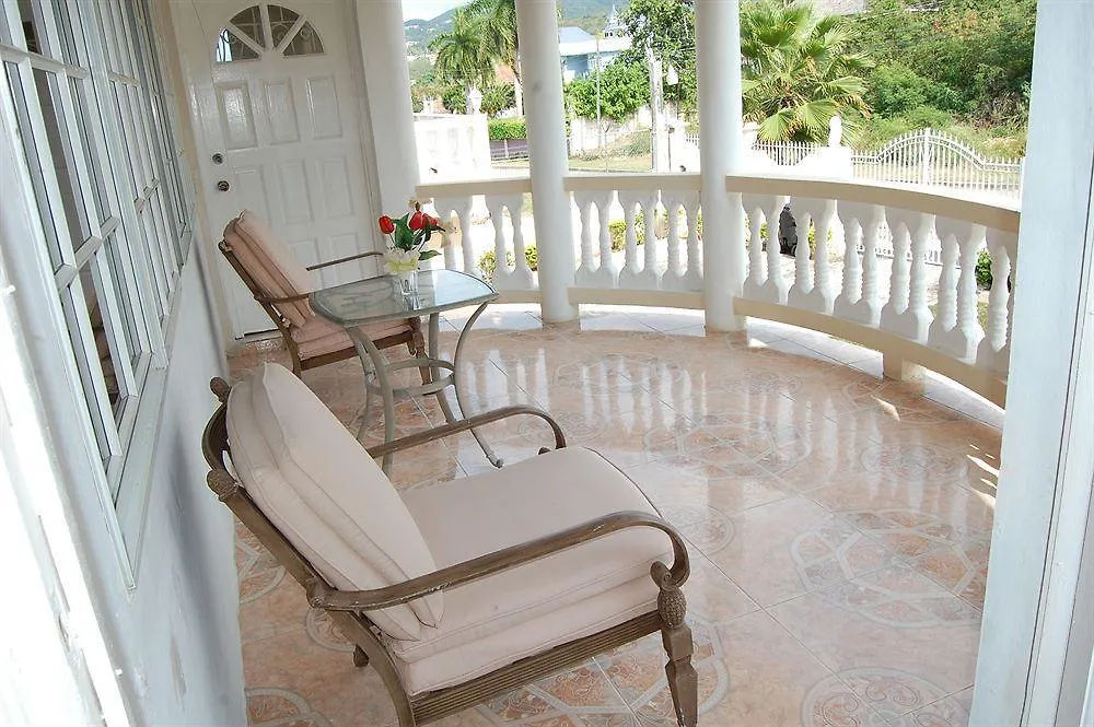 بيت ضيافة Celebrity Villa Jamaica مونتيغو باي
