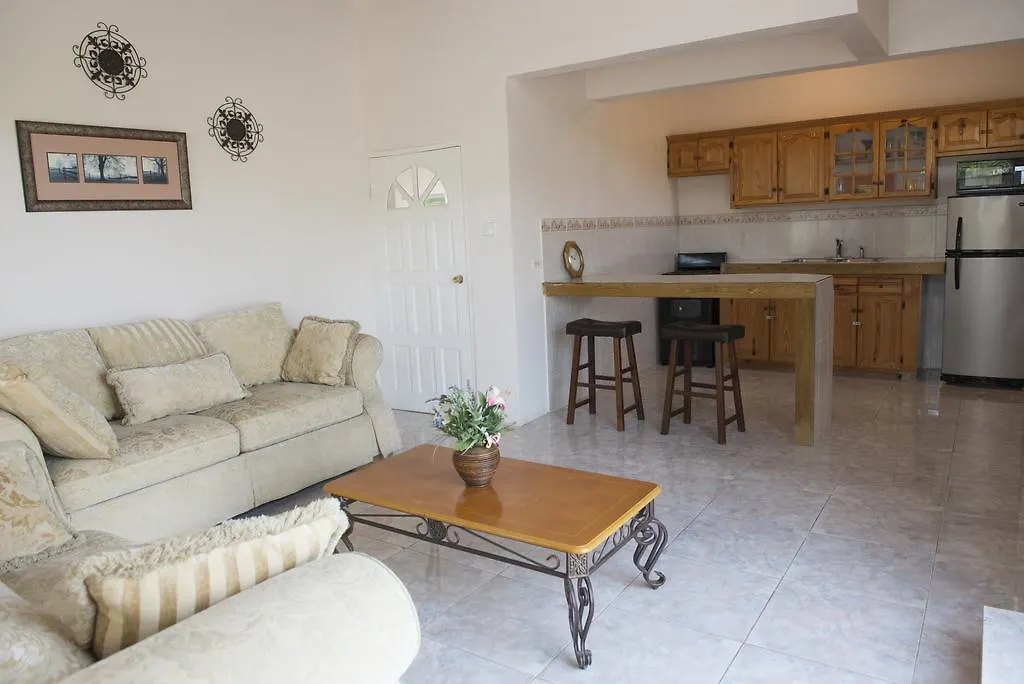 Celebrity Villa Jamaica مونتيغو باي 3*,  جامايكا