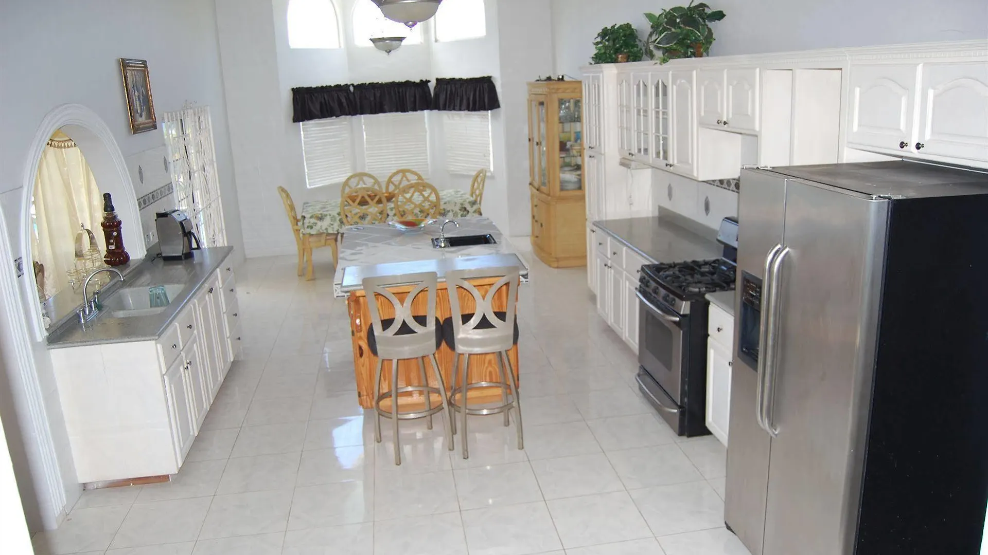 *** بيت ضيافة Celebrity Villa Jamaica مونتيغو باي جامايكا