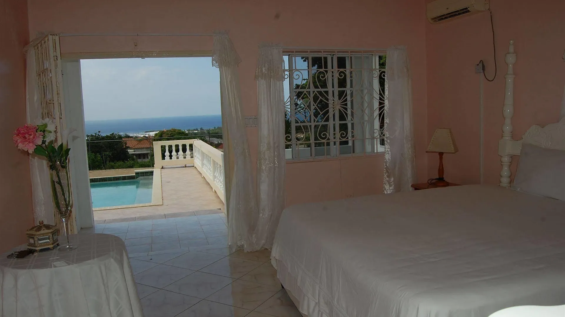 Celebrity Villa Jamaica مونتيغو باي جامايكا