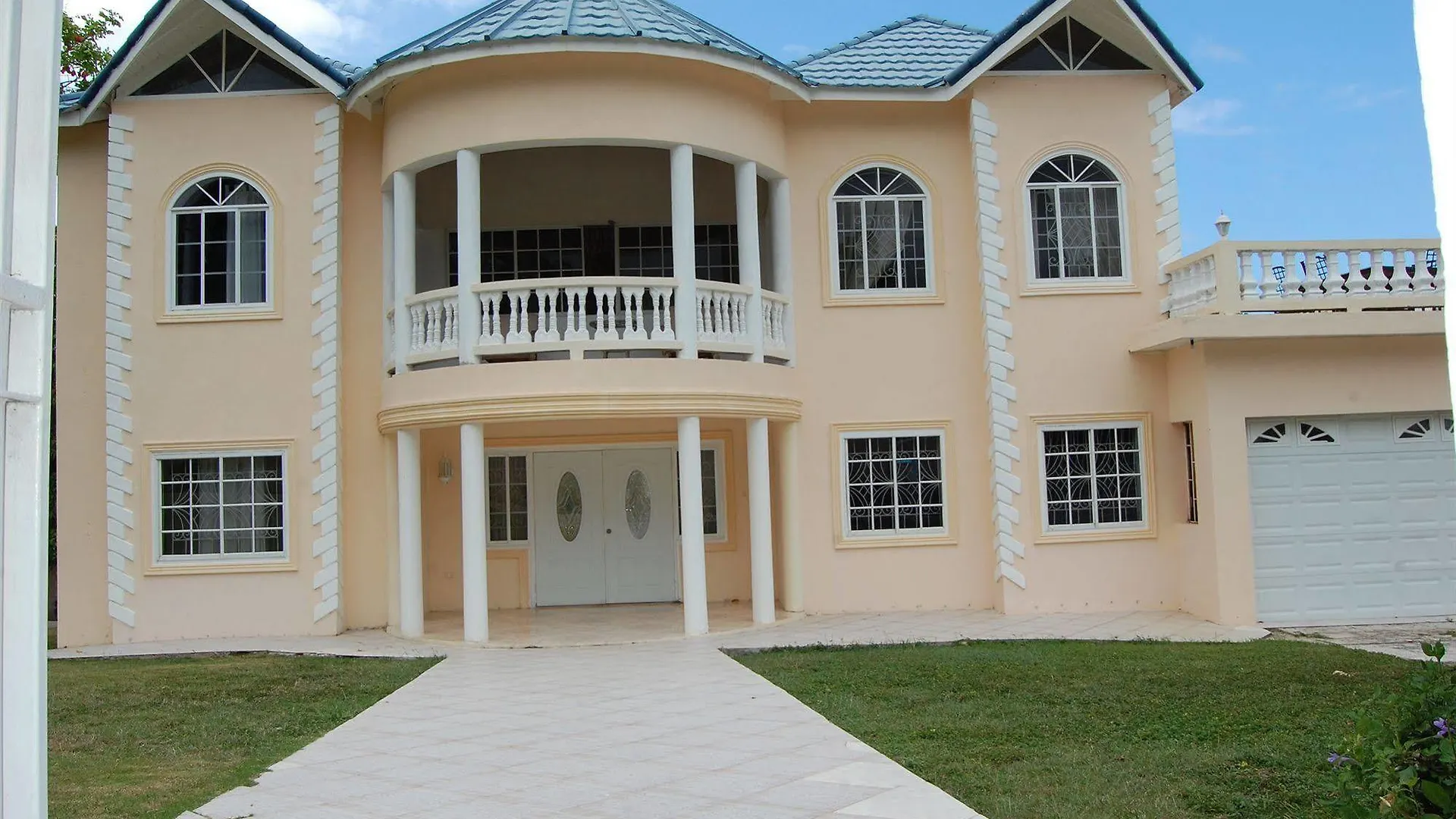 Celebrity Villa Jamaica مونتيغو باي بيت ضيافة